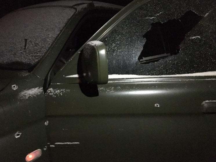В Харьковской области обстреляли автомобиль местного руководителя "Азова" Ширяева