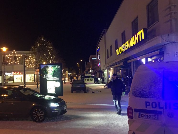 Погибшими в результате стрельбы в Финляндии оказались мэр города и две журналистки
