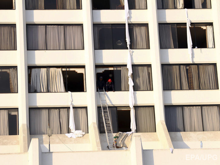 В результате пожара в гостинице в Пакистане погибли 11 человек, пострадали еще 75