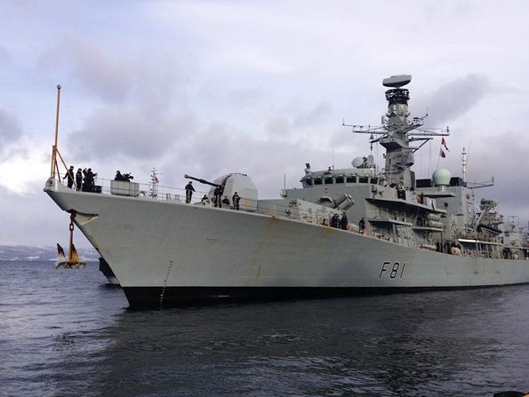 Британия направила фрегат для слежки за российским военным кораблем