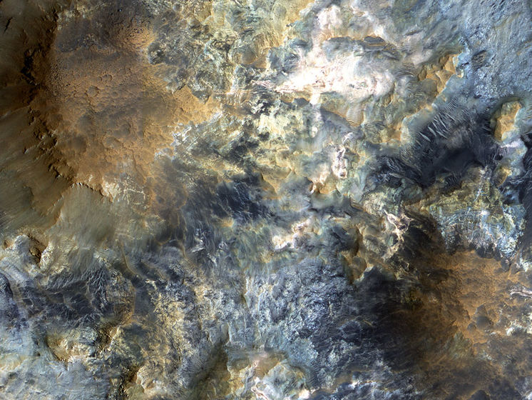 Европейское космическое агентство показало старейшую долину на Марсе. Видео