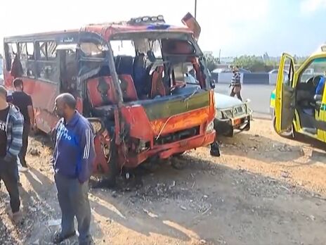 В Египте автобус с пассажирами упал в канал, сообщается о 22 погибших