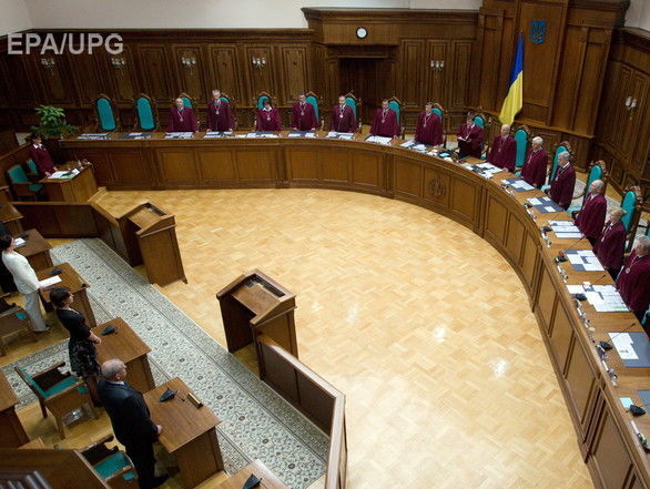  Конституционный Суд продолжил рассмотрение закона Кивалова–Колесниченко в закрытом режиме