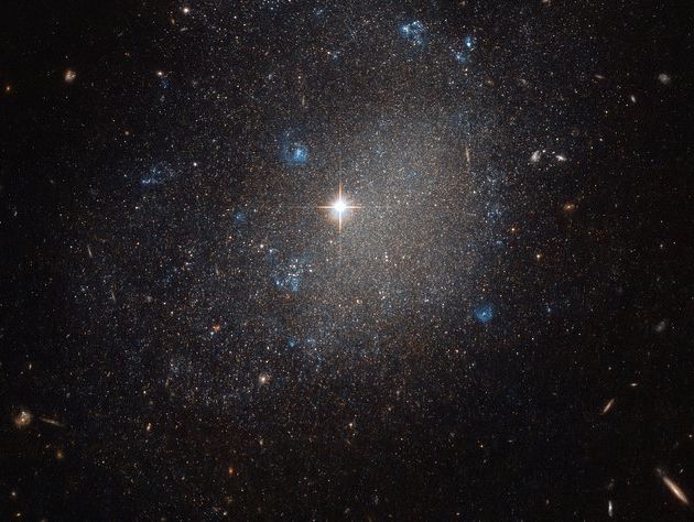 Hubble сфотографировал спиральную галактику в созвездии Гончих Псов