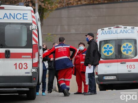 Окупанти обстріляли станцію медичної допомоги в Бериславі, поранено водія 
