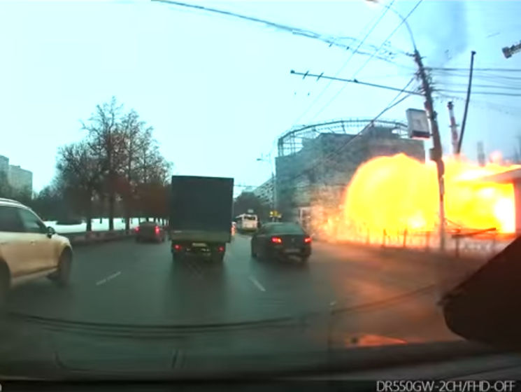 В Москве произошел взрыв в переходе станции метро. Видео