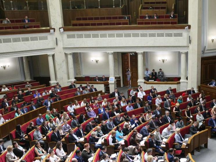 Рада одобрила законопроект об амнистии участникам АТО с предложениями президента