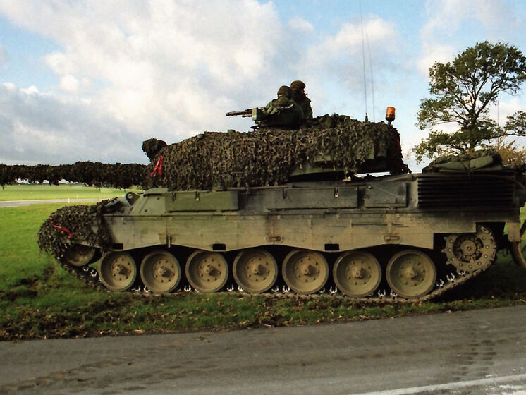      Leopard 1      