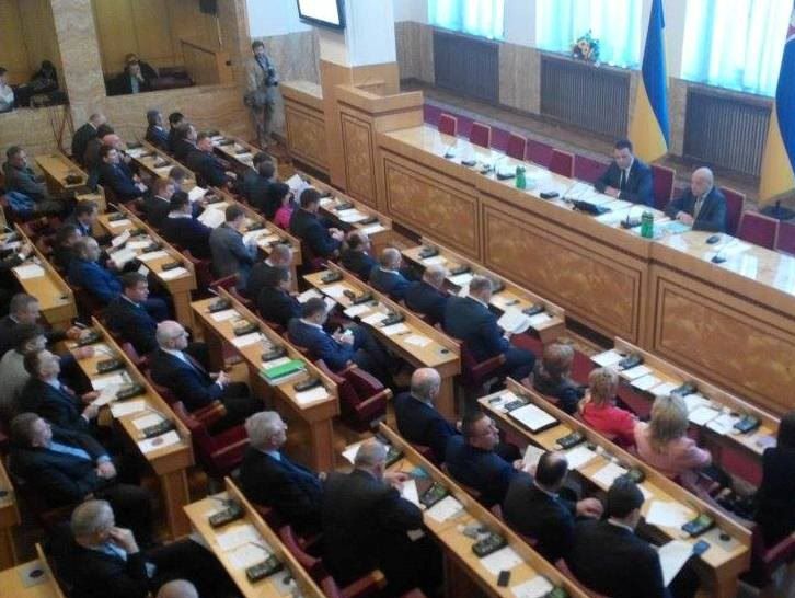 Закарпатский облсовет проголосовал за прямое межрегиональное сотрудничество с Полтавой и Ивано-Франковском