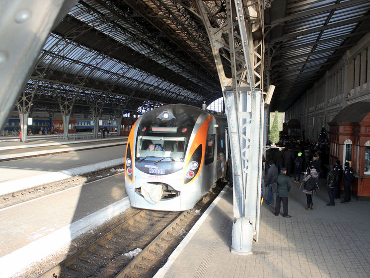 Поезд "Интерсити+" Киев – Перемышль совершил первый рейс