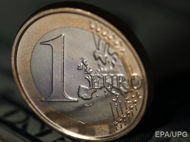 Курс гривны к евро укрепился до 27,44 грн/€