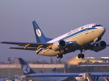 Белорусская авиакомпания отменила рейсы в Крым