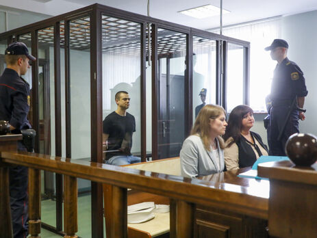 В Беларуси сына экс-кандидита в президенты Бабарико суд приговорил к восьми годам заключения 