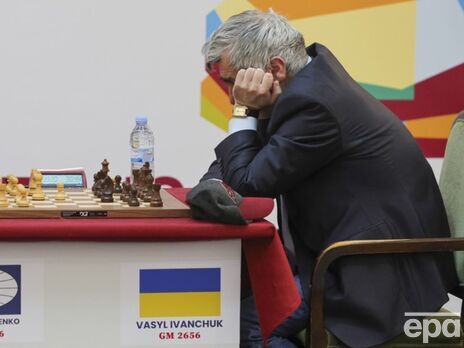 В ФИДЕ заявили, что украинского гроссмейстера Иванчука не отпускают на Кубок мира по шахматам