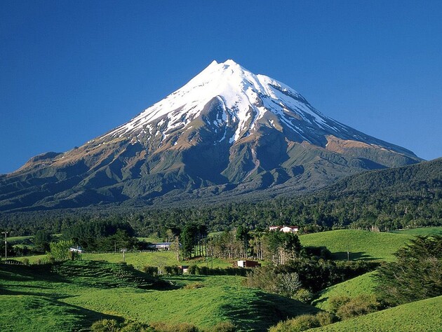 У Новій Зеландії альпініст упав із висоти 600 метрів і вижив