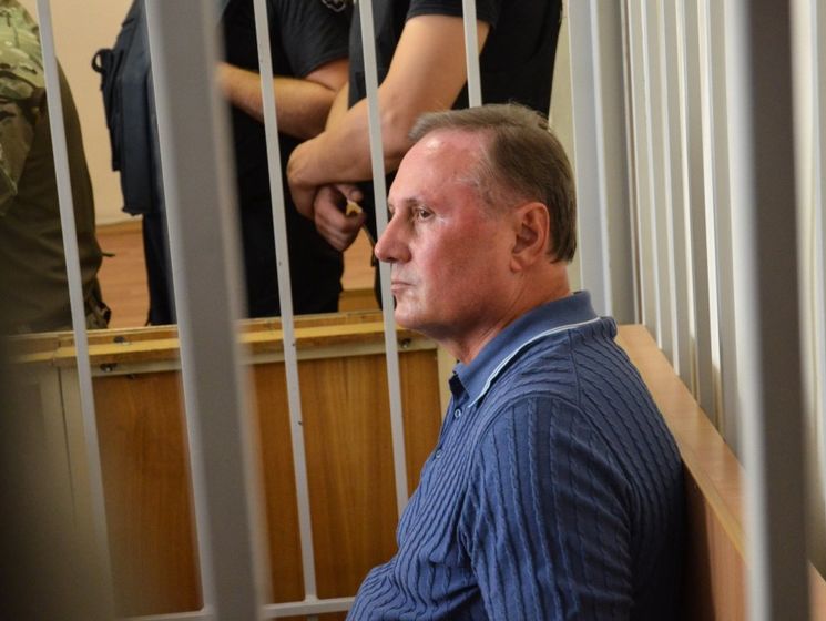 Двое судей по делу Ефремова взяли самоотвод