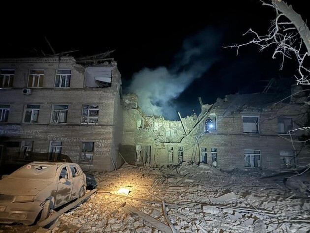 РФ два раза за ночь ударила по Селидово в Донецкой области. Трое погибших, разрушена больница