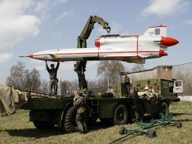 Минобороны впервые показало украинские беспилотные самолеты-разведчики. Фоторепортаж