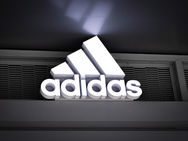 Adidas сообщил о первых убытках за 30 лет