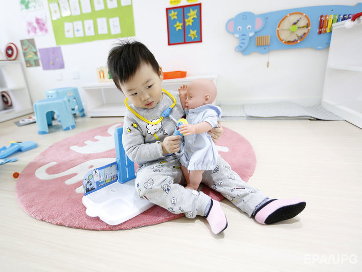 В Китае после отмены политики одного ребенка зафиксирован рекордный за 17 лет уровень рождаемости