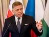 В Словакии в результате стрельбы ранение получил премьер Фицо