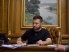 Зеленский подписал закон, который разрешает призывать на военную службу осужденных