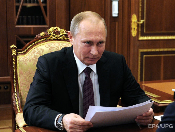 Путин может отложить разговоры о снятии санкций, чтобы не укреплять рубль &ndash; Bloomberg