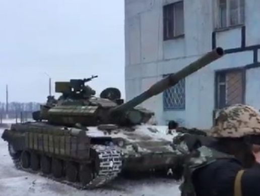 Штаб АТО о танках в Авдеевке: Танки участия в боевых действиях не принимают