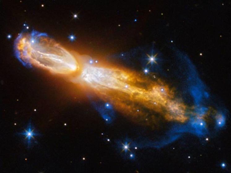 Hubble заснял гибель звезды в туманности Тухлое Яйцо