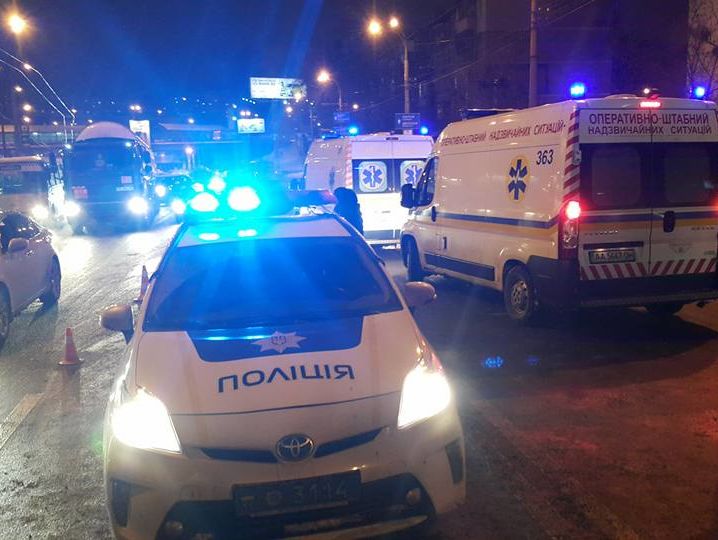 В реанимации умерла девочка, пострадавшая в ДТП в Киеве