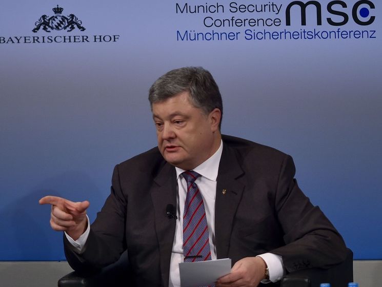 Порошенко заявил, что отказ от санкций будет проявлением слабости и поощрением российской агрессии