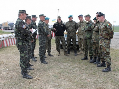 В Крым не пустили международных военных наблюдателей