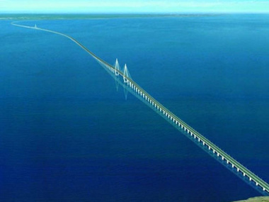 Россия потратит $20 млн на проект моста через Керченский пролив 