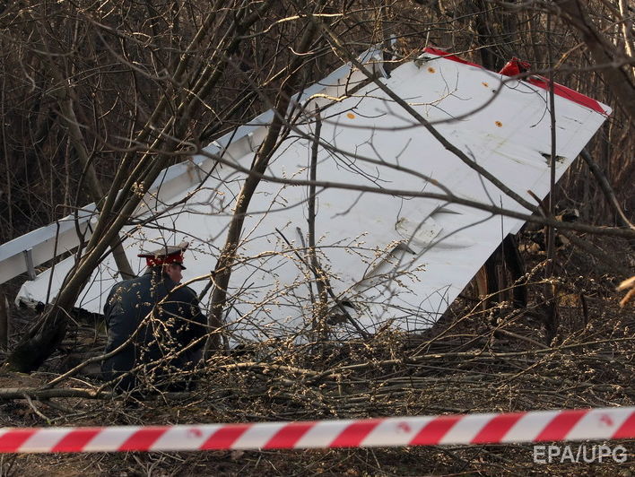 Британские эксперты изучат обломки самолета Качиньского на предмет наличия следов взрывчатки