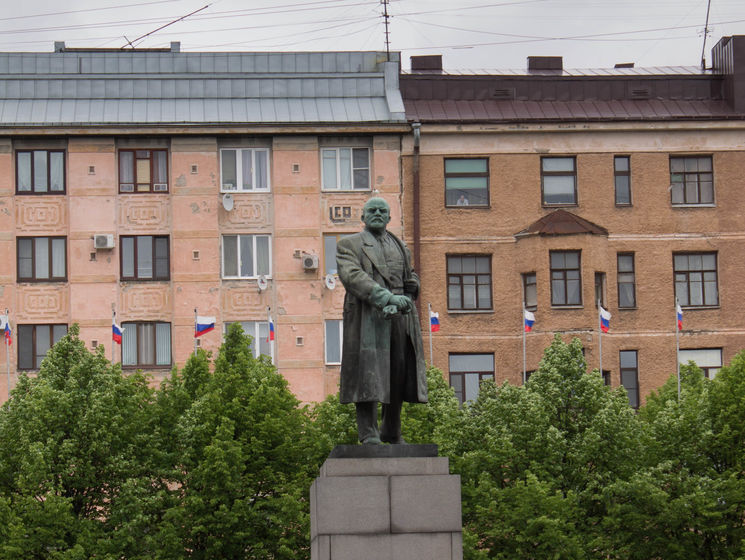 Российский мэр заявил, что в Выборге замироточил памятник Ленину