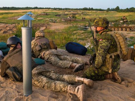 В Украину прибудут 200 канадских военных инструкторов