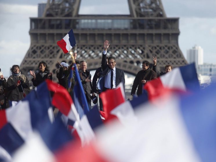 "Республиканцы" отказались заменить Фийона на выборах президента Франции