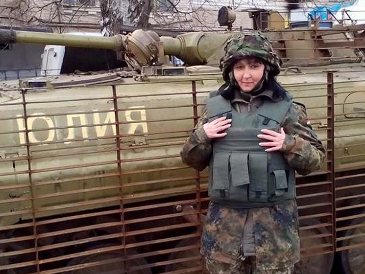 Боевики обстреляли авто волонтера Толмачевой, она получила ранения в голову – волонтеры