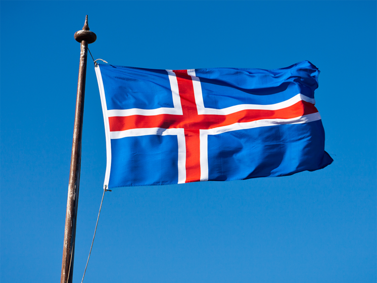 Исландия первой в мире уравняет зарплату мужчин и женщин