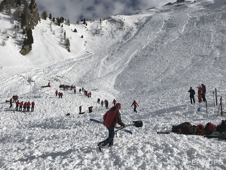В австрийских Альпах сошла лавина, погибли четверо туристов