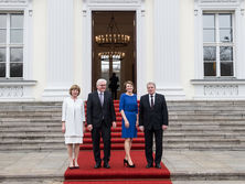 Штайнмайер вступил в должность президента Германии