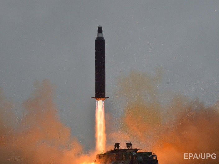 Северная Корея провела неудачные ракетные испытания