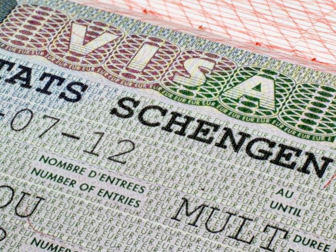 Украинцы в 2016 году получили рекордное число шенгенских мультивиз