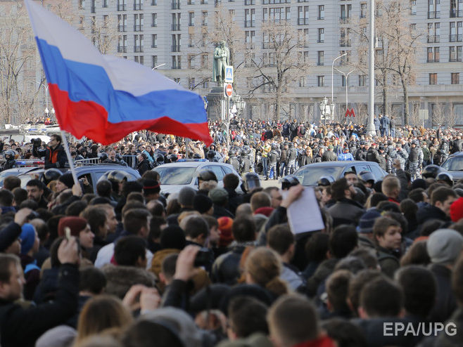 Полиция Москвы оценила количество митингующих в 7–8 тыс. человек, очевидцы сообщают о 20–25 тыс.