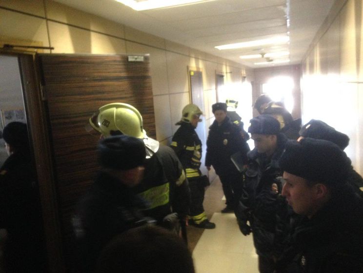 Поліцейські затримали усіх співробітників фонду Навального