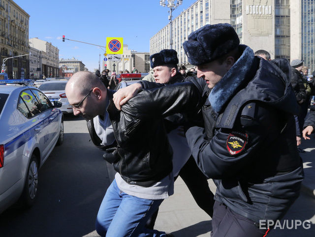 На акції протесту в Москві затримали 1030 осіб – "ОВД-Инфо"