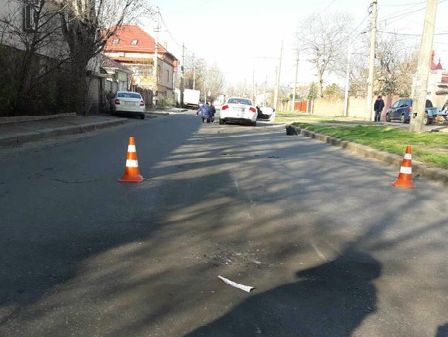 В Одессе взорвался автомобиль с пассажирами – полиция