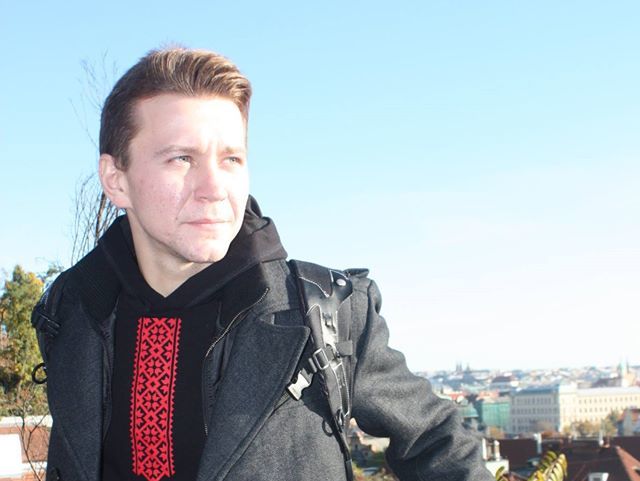 Журналист "Слідство.Інфо" заявил, что их съемочную группу обстреляли под Киевом