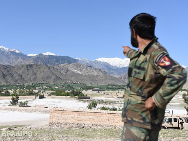 Пентагон показал взрыв "самой мощной неядерной бомбы" в Афганистане. Видео
