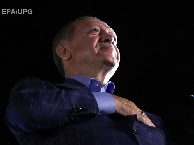 Турция поддержала изменения в конституцию, усиливающие власть президента
